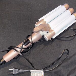 Triple Barrel Hair Waver in Pink and White